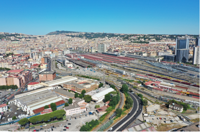 Napoli (NA) – Corso Lucci