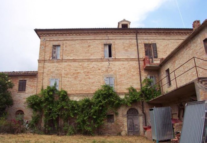 Monteleone di Fermo (FM) – Villa Felice