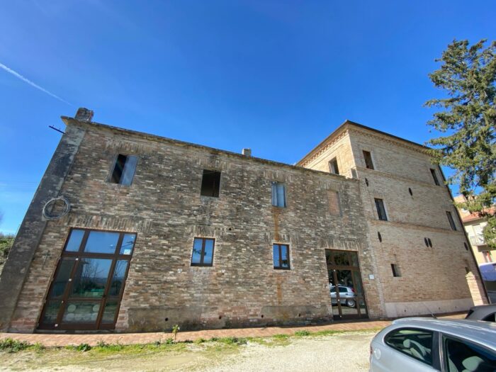 Monteleone di Fermo (FM) – Villa Felice