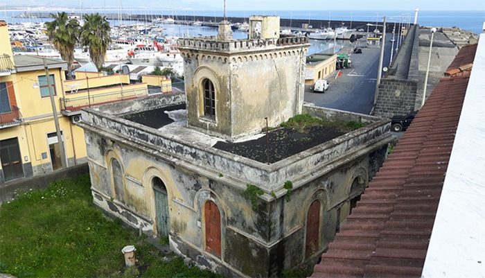 Catania – Riposto Lighthouse