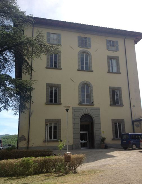 Poppi (AR) – Complesso edilizio ex RSA