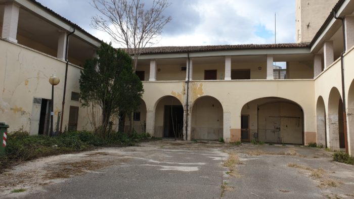 Sulmona (AQ) – Caserma De Amicis