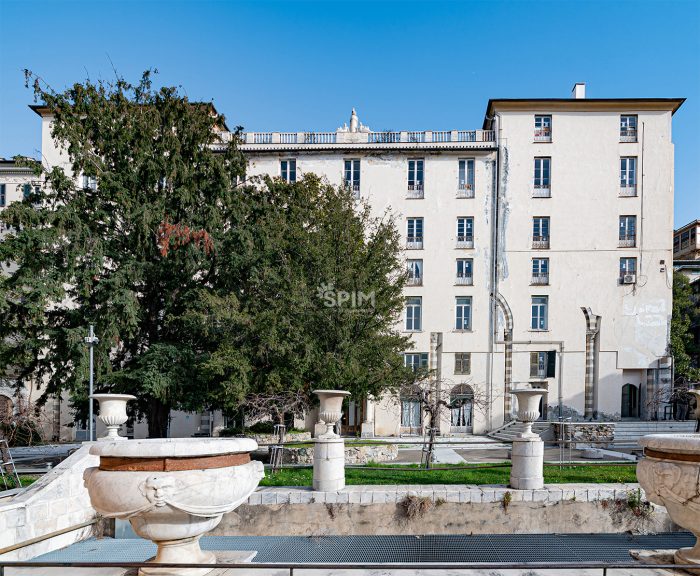 Genova – Palazzo Galliera (Investire nella Storia)