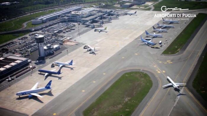 Bari – Aeroporto “Karol Wojtyla”
