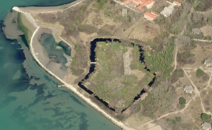 Island of Pellestrina (VE) – Former Forte Caroman with Barbarigo defence battery