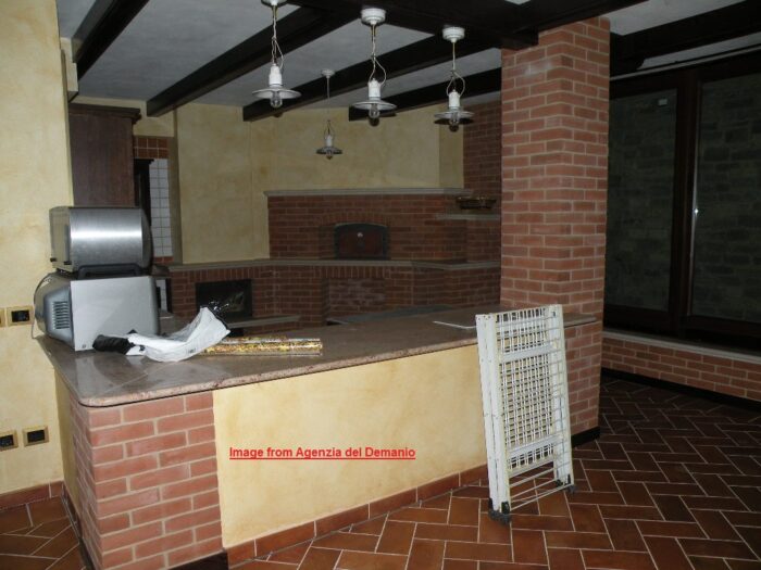 Mongardino (AT) – Fabbricato e terreno