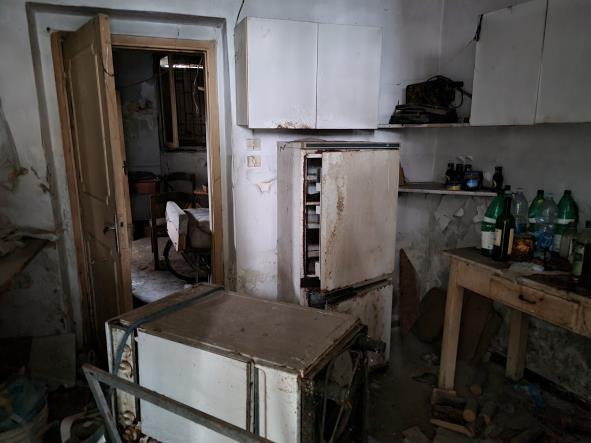 Grottammare (AP) – Casa con giardino adibita a Dogana