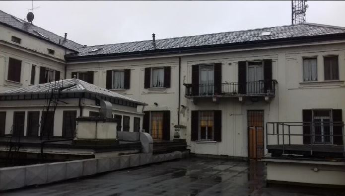 NOVARA – Edificio cielo/terra sito in Via Negroni, 6-8