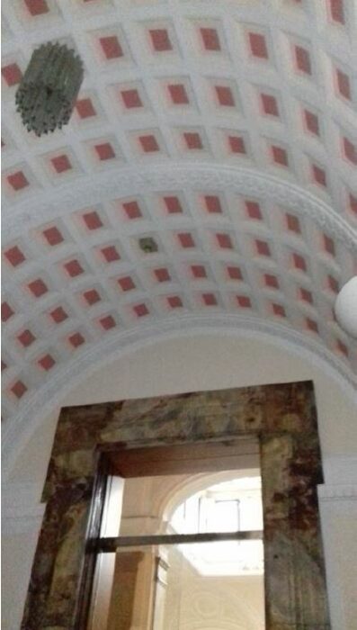 NOVARA – Edificio cielo/terra sito in Via Negroni, 6-8