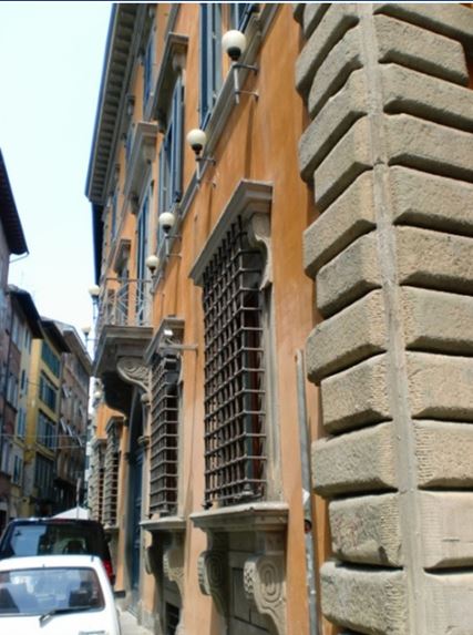 PISA – EDIFICIO CIELO/TERRA IN VIA SAN MARTINO, 100