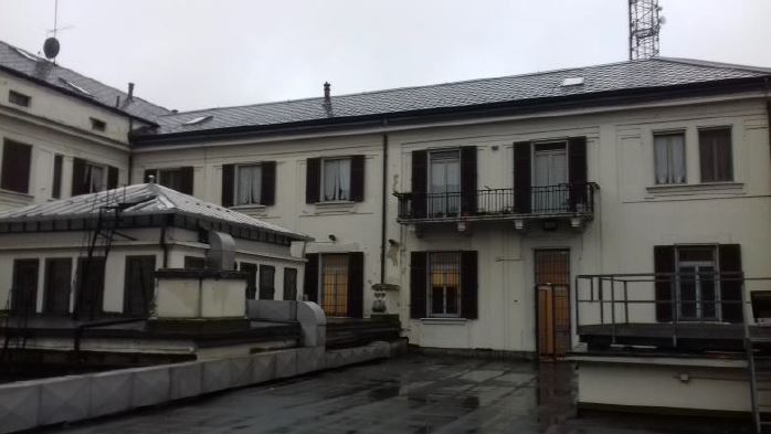 NOVARA – Edificio cielo/terra sito in Via Negroni, 6-8