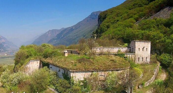 Dolcè (VR) – Ceraino Stronghold