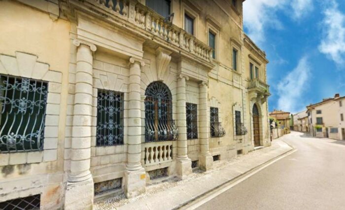 VITTORIO VENETO (TV) – PALAZZO DORO ALTAN