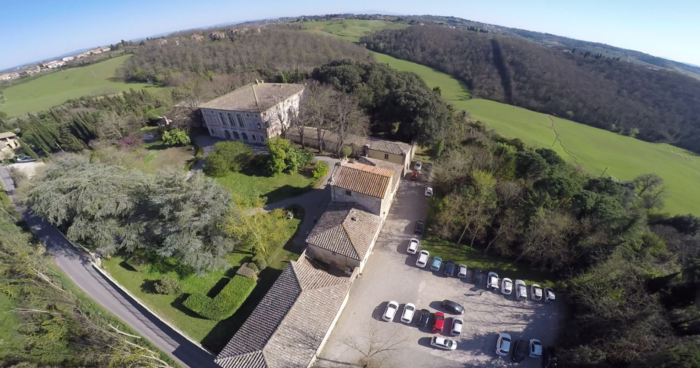 Monteriggioni (SI) – Villa Parigini