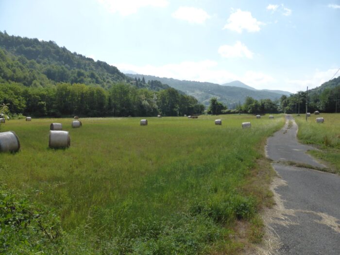 VARESE LIGURE (SP) – CASALETTI EX AZIENDA AGRICOLA