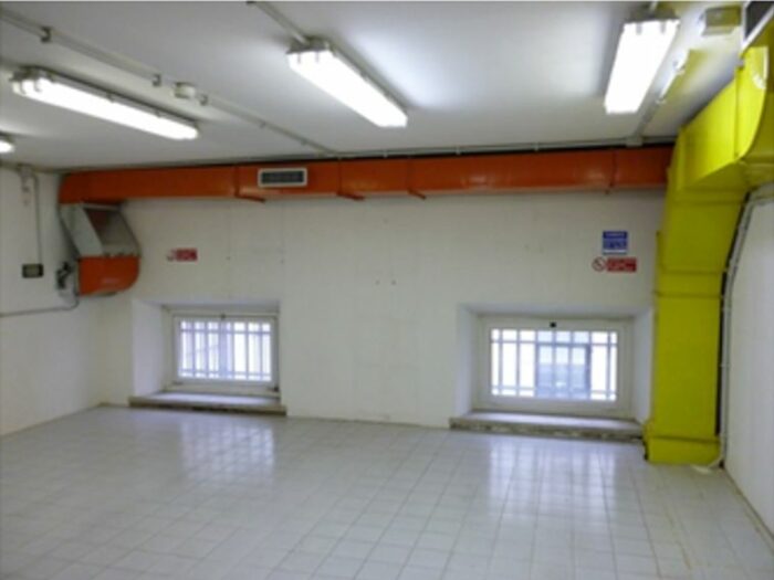 SAVONA (SV)- PALAZZO EX BANCA NAZIONALE PIAZZA MAMELI N.1