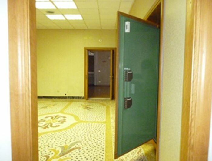 SAVONA (SV)- PALAZZO EX BANCA NAZIONALE PIAZZA MAMELI N.1