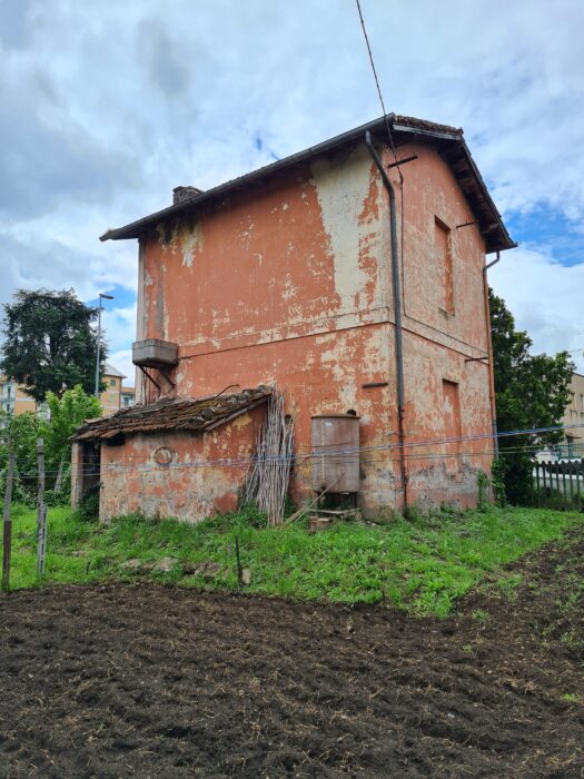 San Cesareo (RM) – Ex Casello Ferroviario n.2