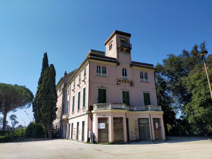 Genova (GE) – Villa Rossi