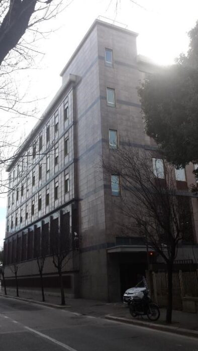 PESARO (PU) – Edificio cielo-terra in Via G. Rossini n. 79
