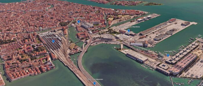 Venezia (VE) – PARCHEGGIO MULTIPIANO DI VENEZIA
