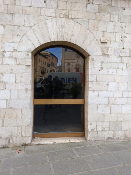 Todi (Pg) – Locali in Palazzo dei Priori (ex sede Banca Mps Spa)