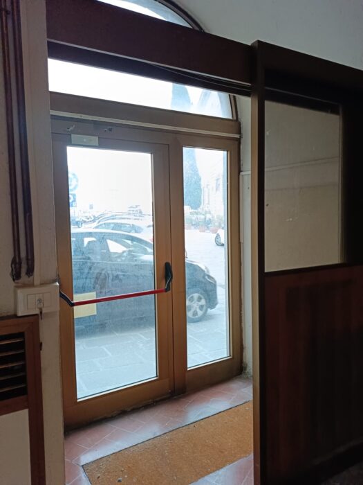 Todi (Pg) – Locali in Palazzo dei Priori (ex sede Banca Mps Spa)