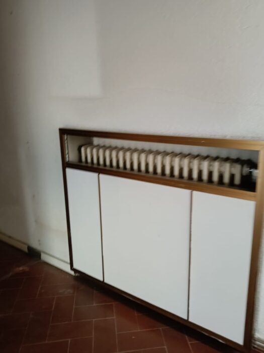 Todi (Pg) – Locali in Palazzo dei Priori (ex sede Banca Mps Spa)