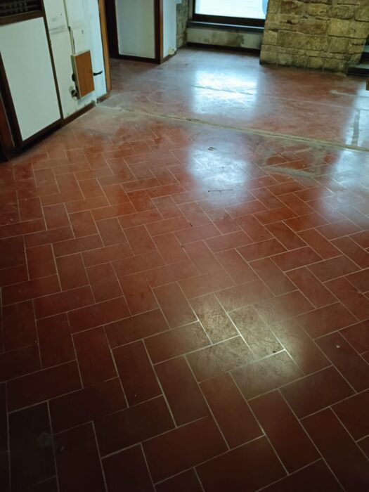 Todi (Pg) – Locali in Palazzo dei Priori (ex sede Banca Mps Spa)