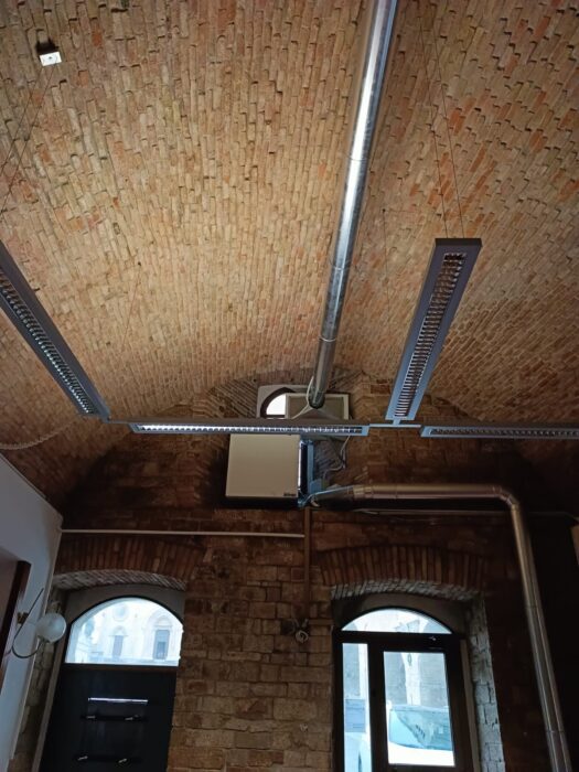 Todi (Pg) – Locali in Palazzo dei Priori (ex sede Banca Mps Spa)