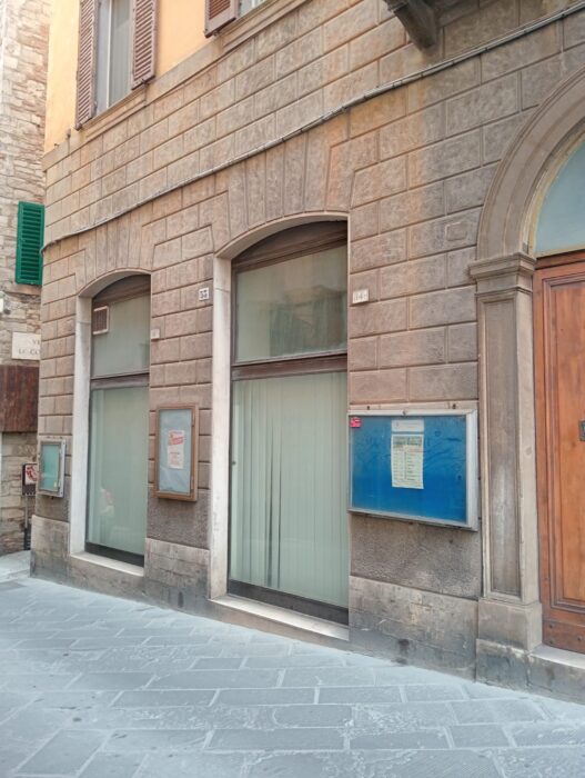 Todi (Pg) – Locali in Palazzo dei Priori (ex sede Banca Mps Spa)