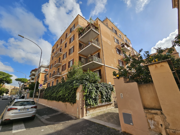 Roma (RM)- Unità Immobiliare Circonvallazione Appia p.t.
