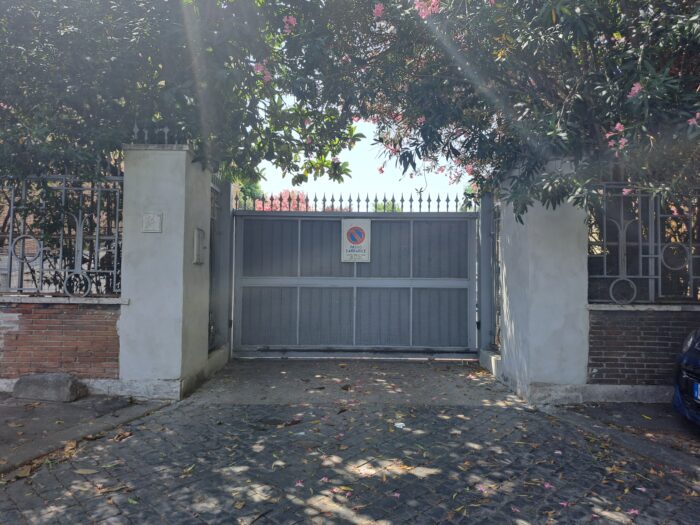 Roma (RM)- Locali ex palestra Dopolavoro dei Monopoli di Stato