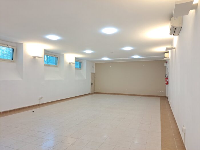 Roma (RM)- Locali ex palestra Dopolavoro dei Monopoli di Stato