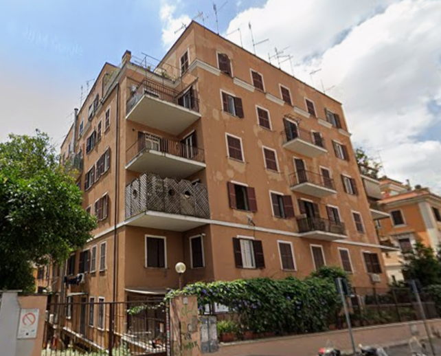 Roma (RM)- Unità Immobiliare Circonvallazione Appia 4° piano
