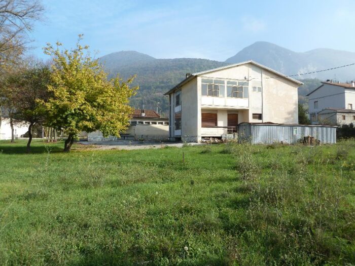 Former State Forestry Corps Barracks, Albacina Station