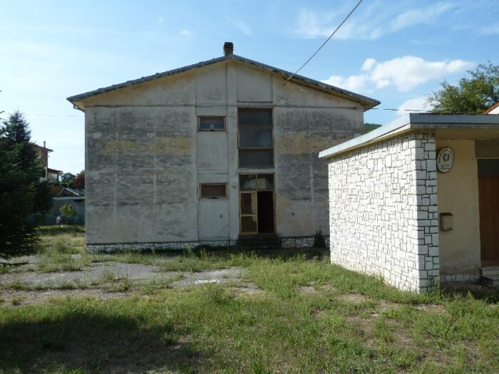 Former State Forestry Corps Barracks, Albacina Station